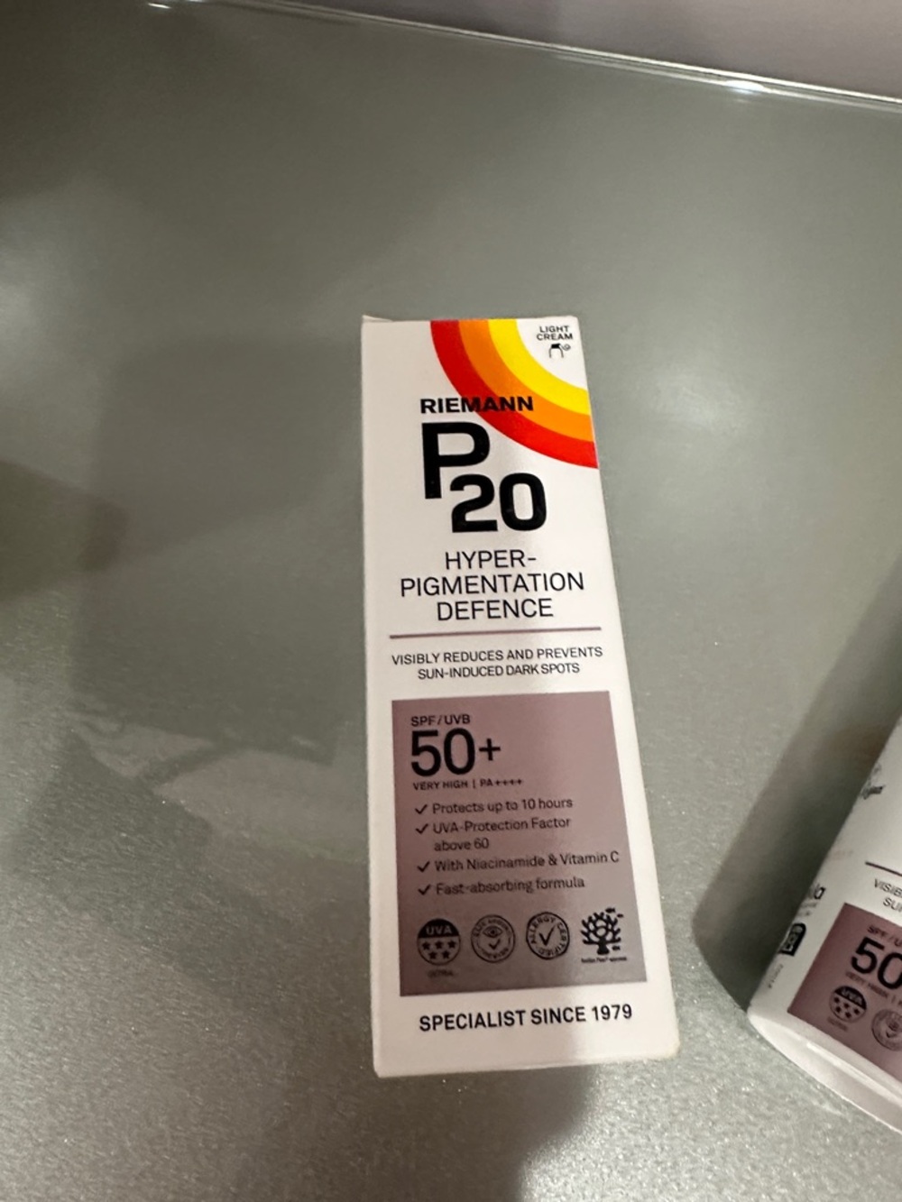 P20 Hyper-Pigmentation Defence SPF 50+ Sunscreen - White - Picture 2 of 9